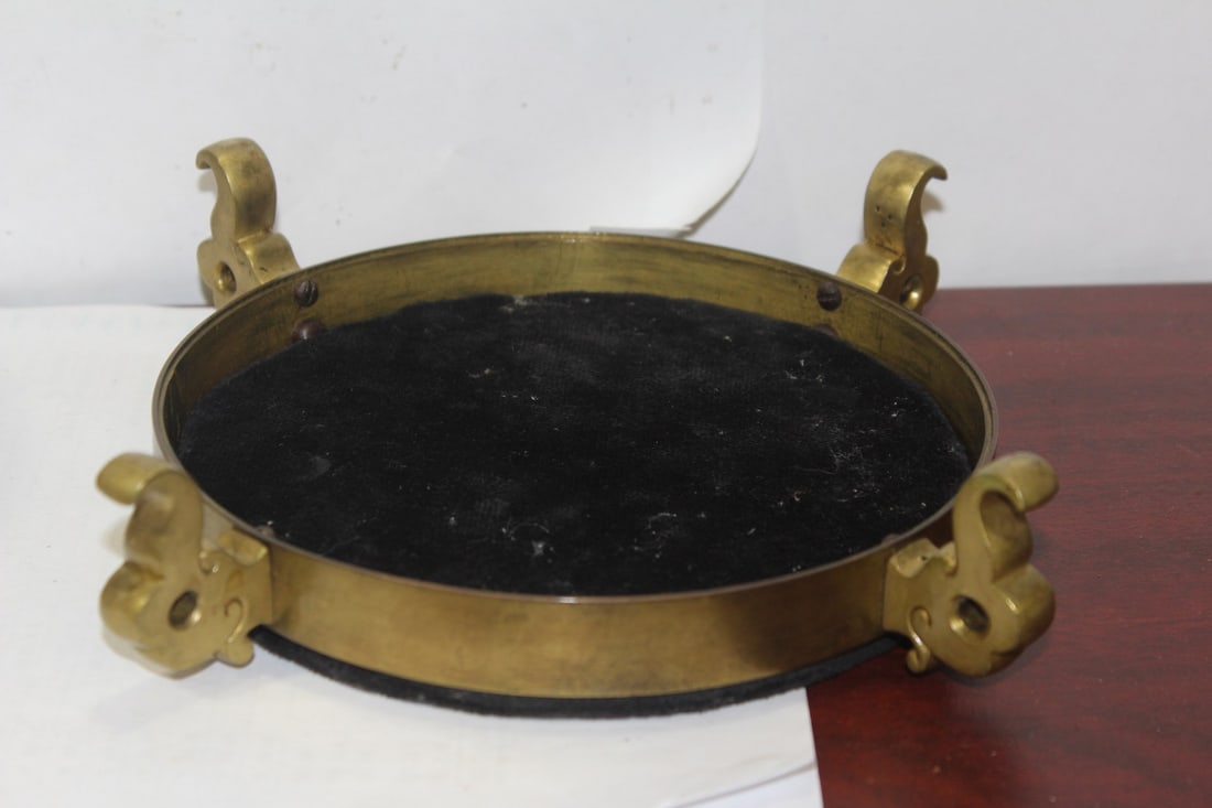 A Chinese Bronze Urn on Stand - 10