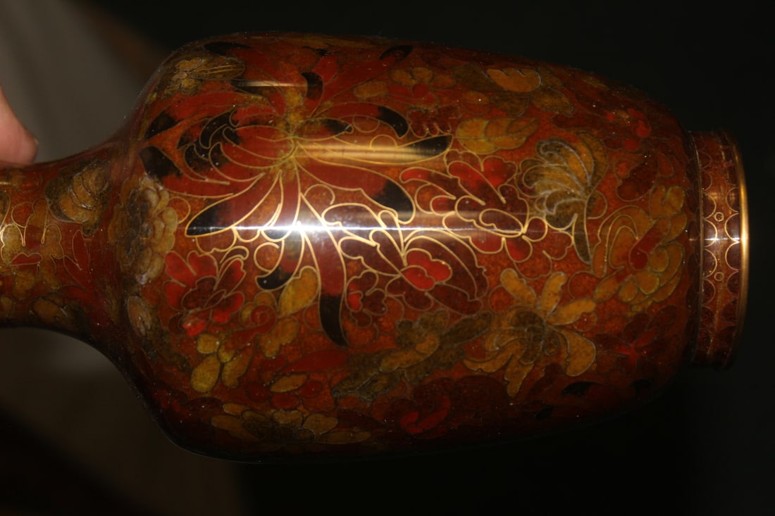 Pair of Chinese Cloisonne Vases - 3