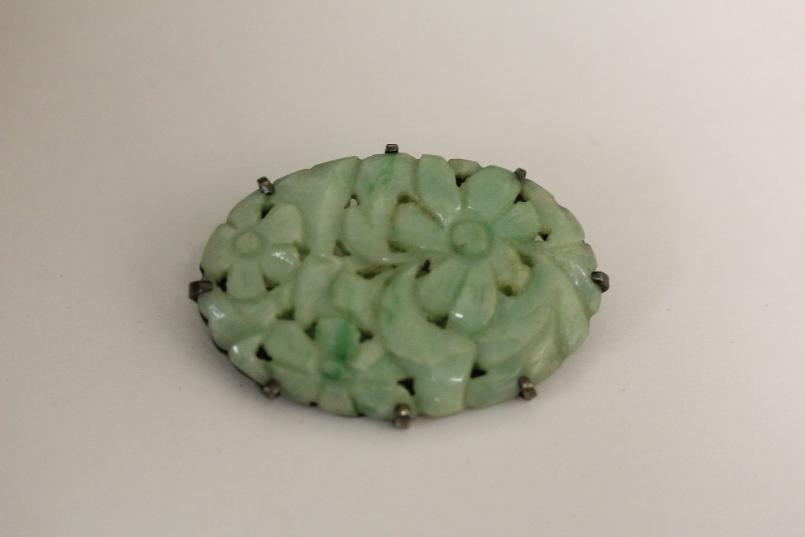 Antique Chinese Jade and Sterling Brooch - 2