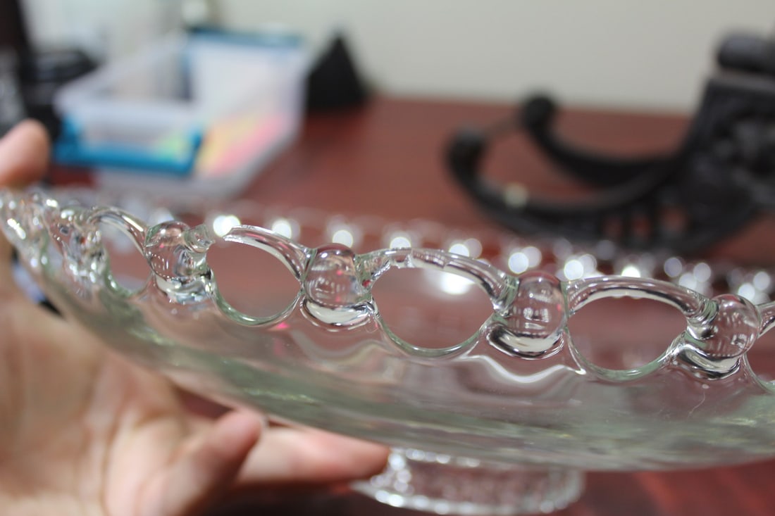 A Clear Glass Center Bowl - 9