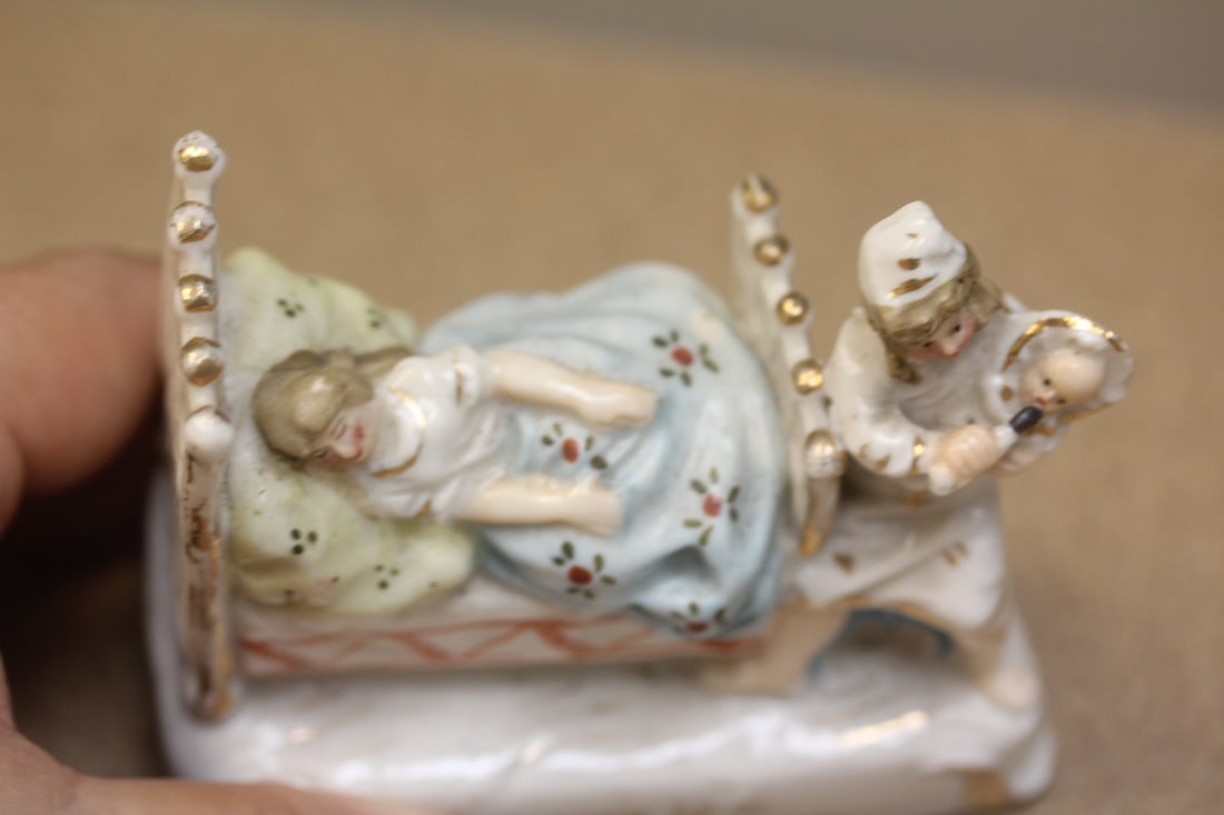 Victorian Figurine - 5