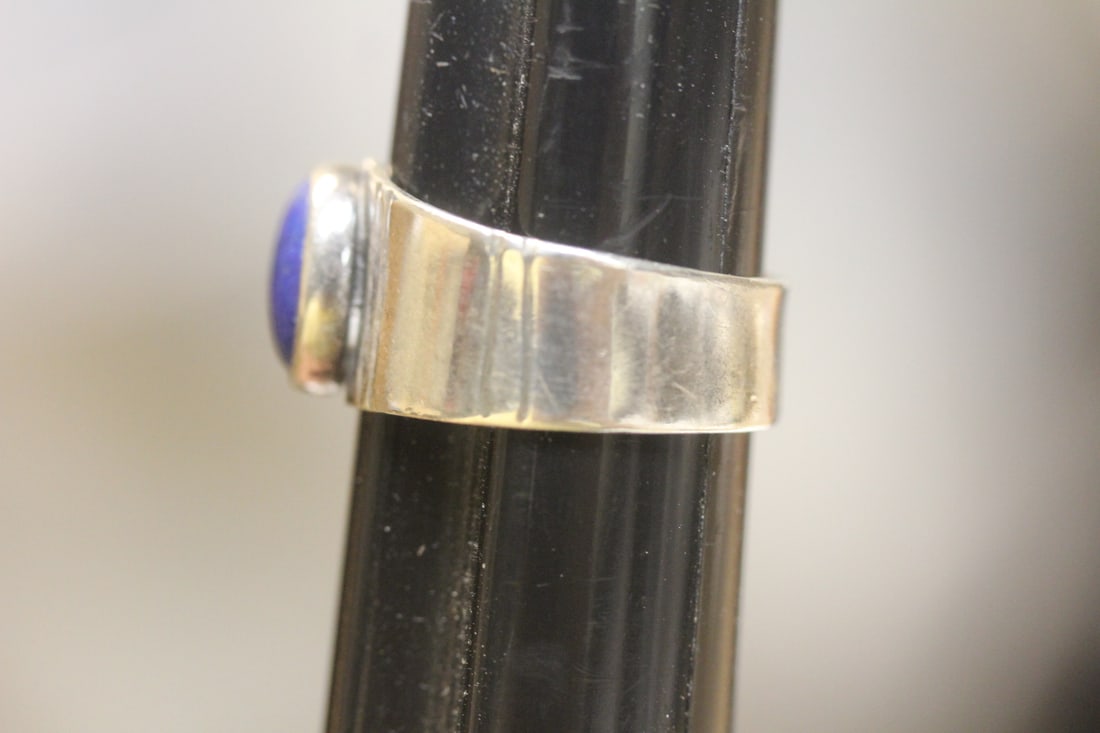 Sterling and Lapis Lazuli Ring - 4
