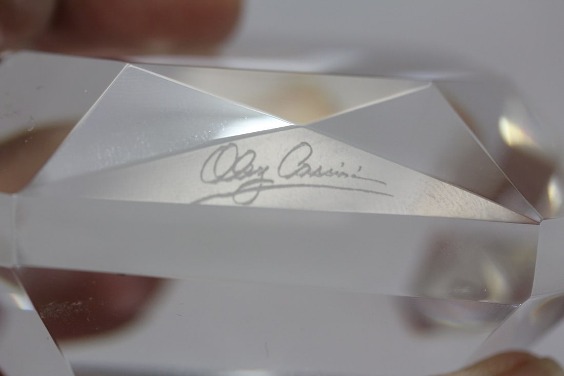 An Oleg Cassini Diamond Shape Paperweight - 7