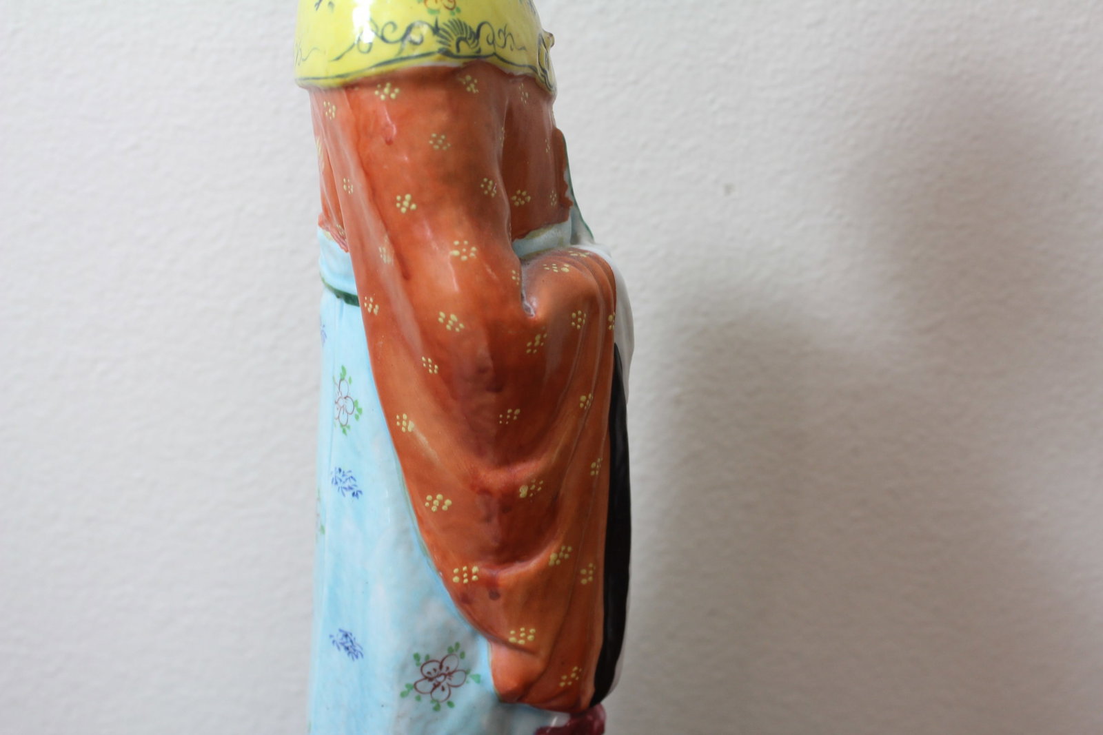 A Signed Chinese Porcelain Lady Statue - 13