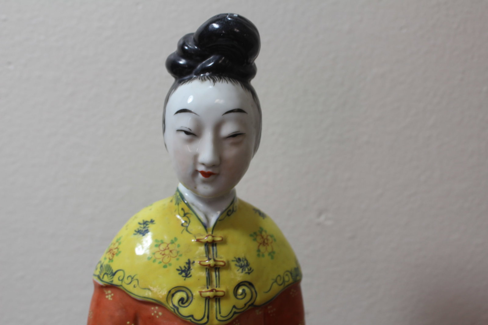 A Signed Chinese Porcelain Lady Statue - 5