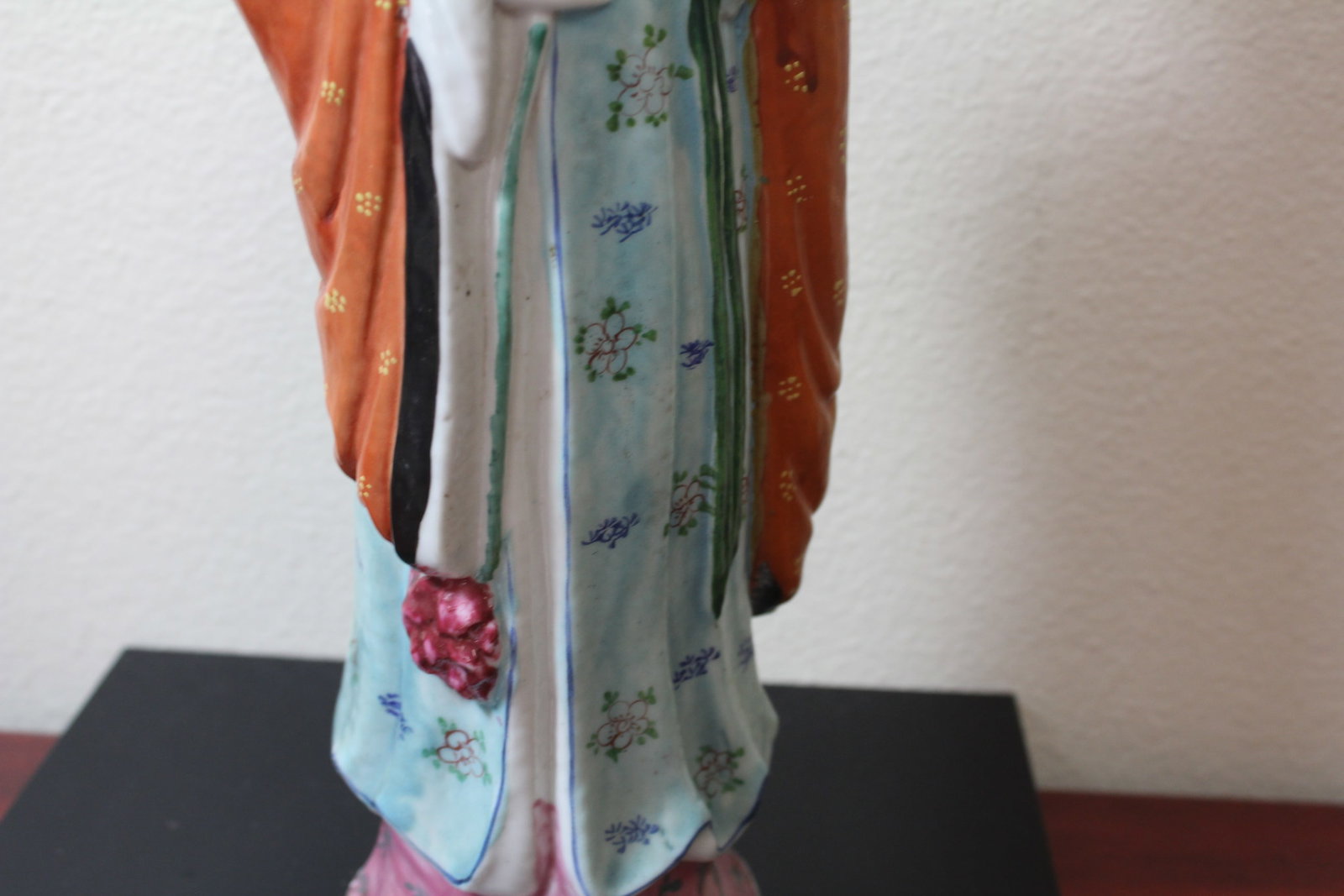 A Signed Chinese Porcelain Lady Statue - 7