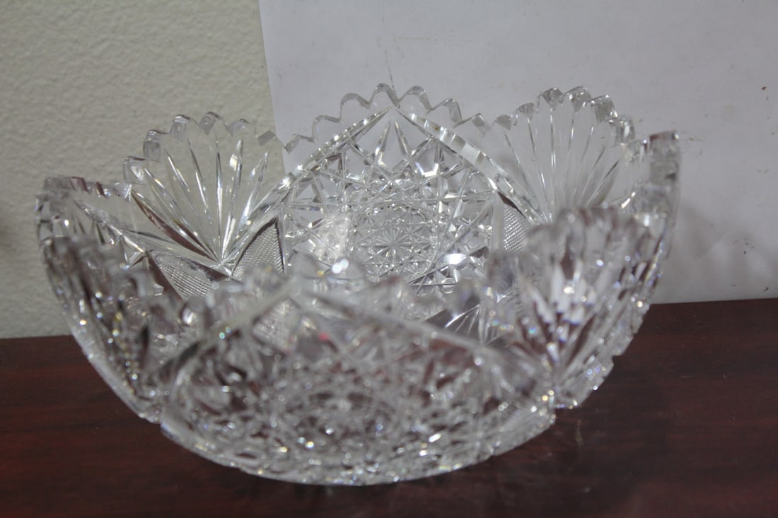 A Brilliant Cut Glass Bowl - 4