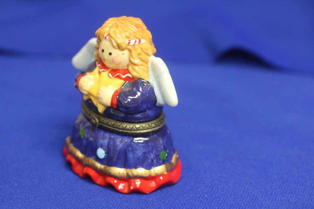 A Ceramic Angel Trinket Box - 2