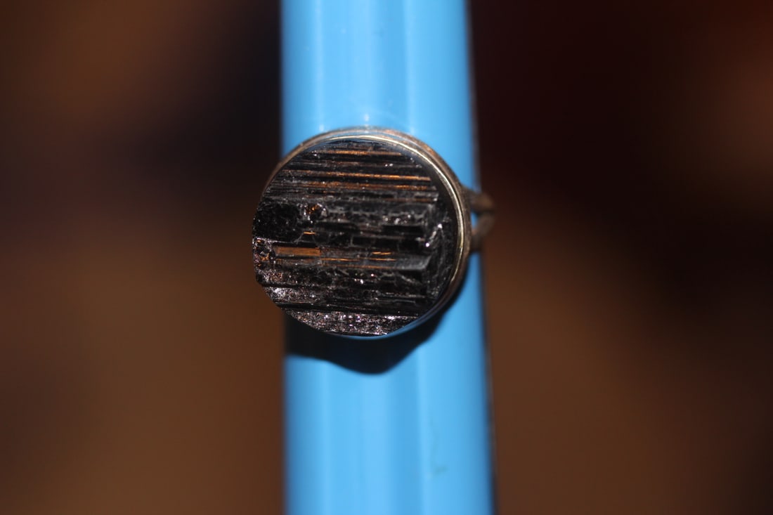 Sterling and Black Stone Ring - 4