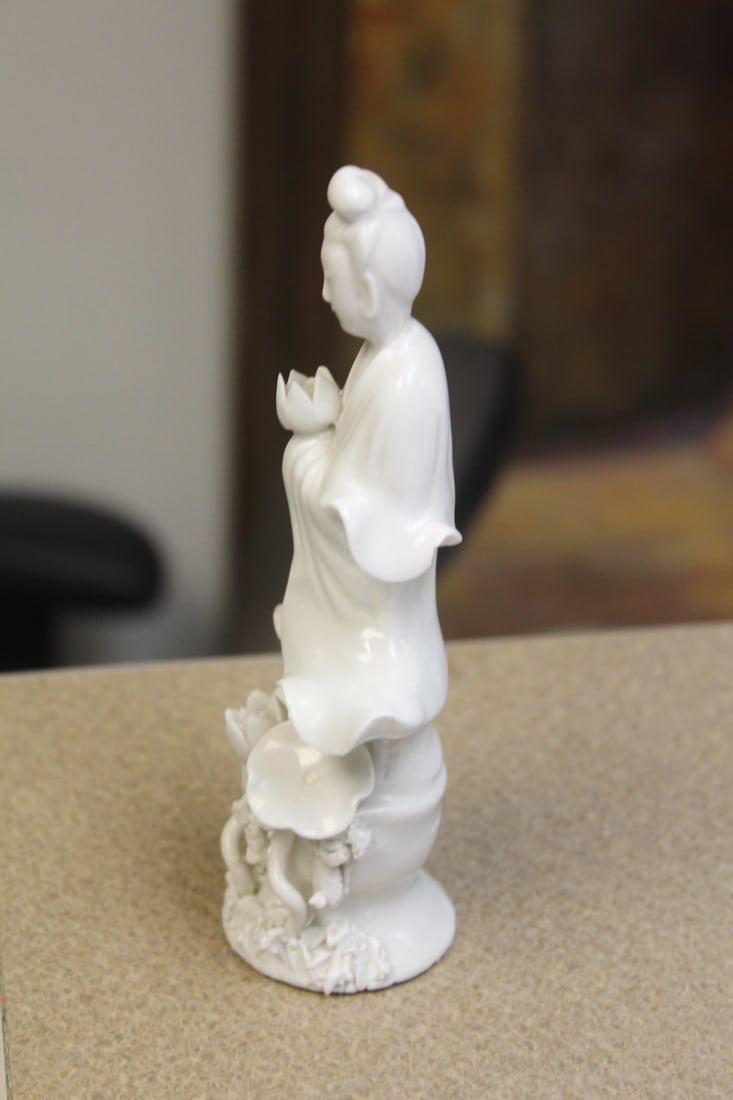 Chinese Blanc de Chine Kwan Yin - 2