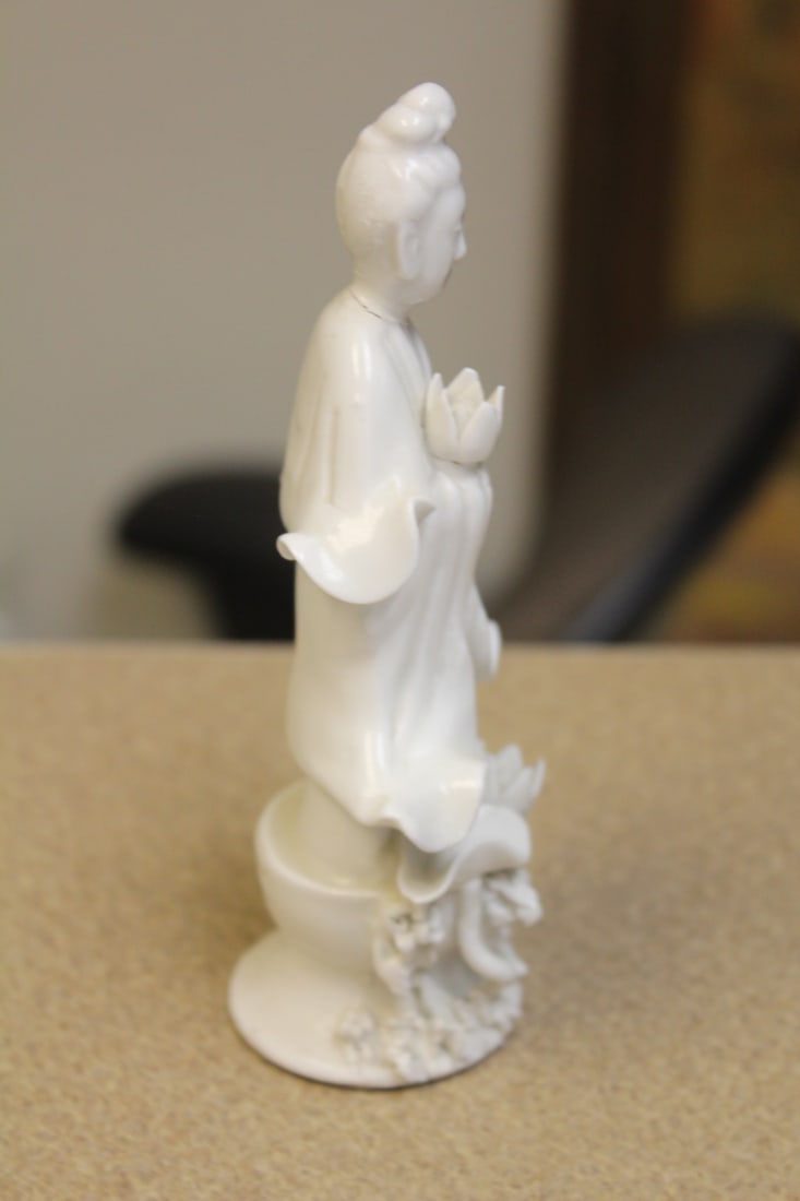 Chinese Blanc de Chine Kwan Yin - 4