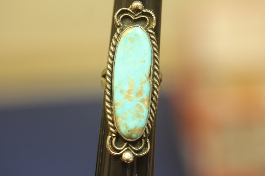 Large Native American Turquoise and sterling ring - 6