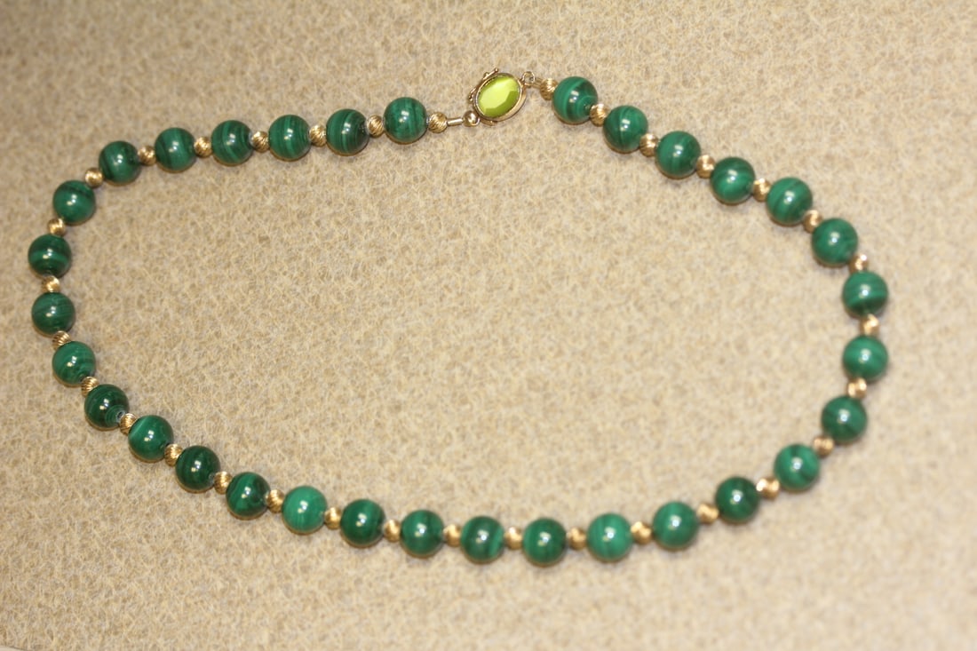 Marked Sterling (925) Malachite Knotted Necklace: 9" when clapsed