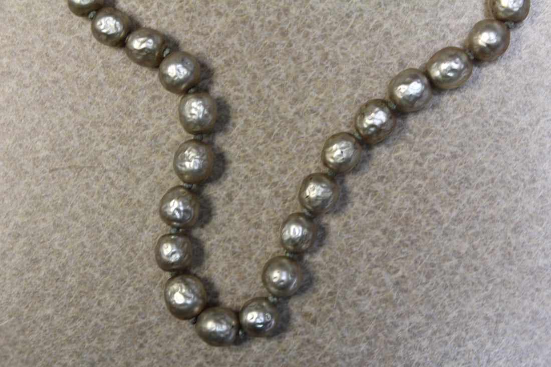 Vintage Faux Pearl Necklace - 5