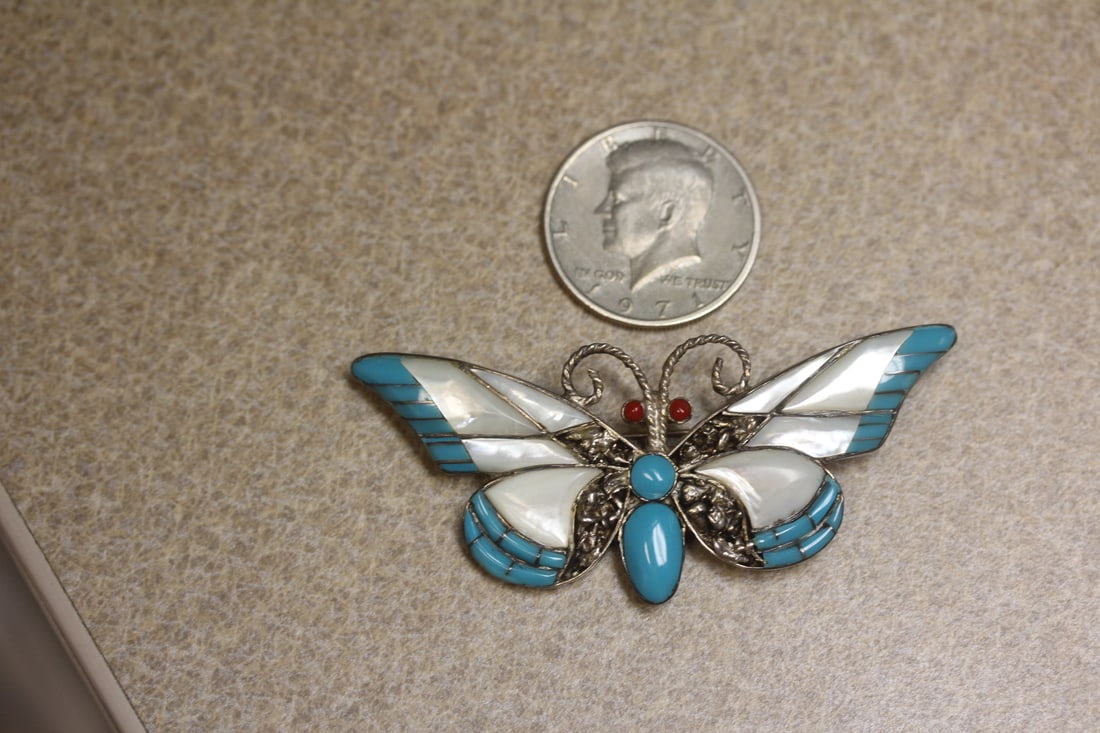 Mother of Pearl brooch - 7