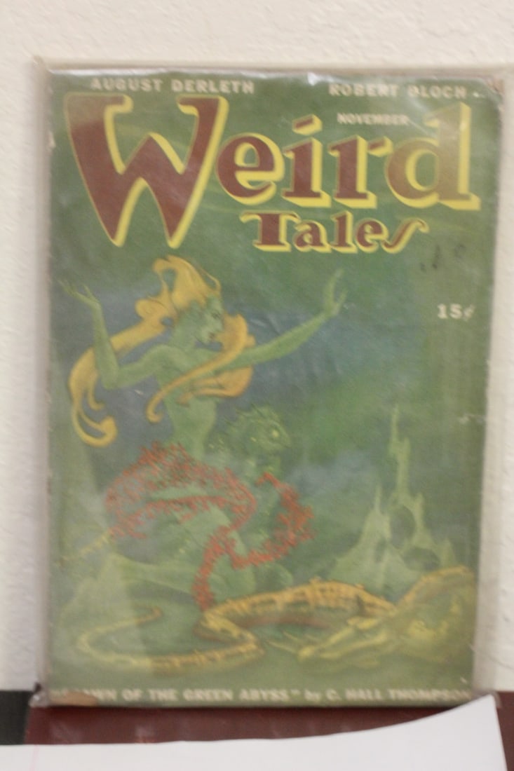 Very Rare 1940's Weird Tales Magazine: as shown