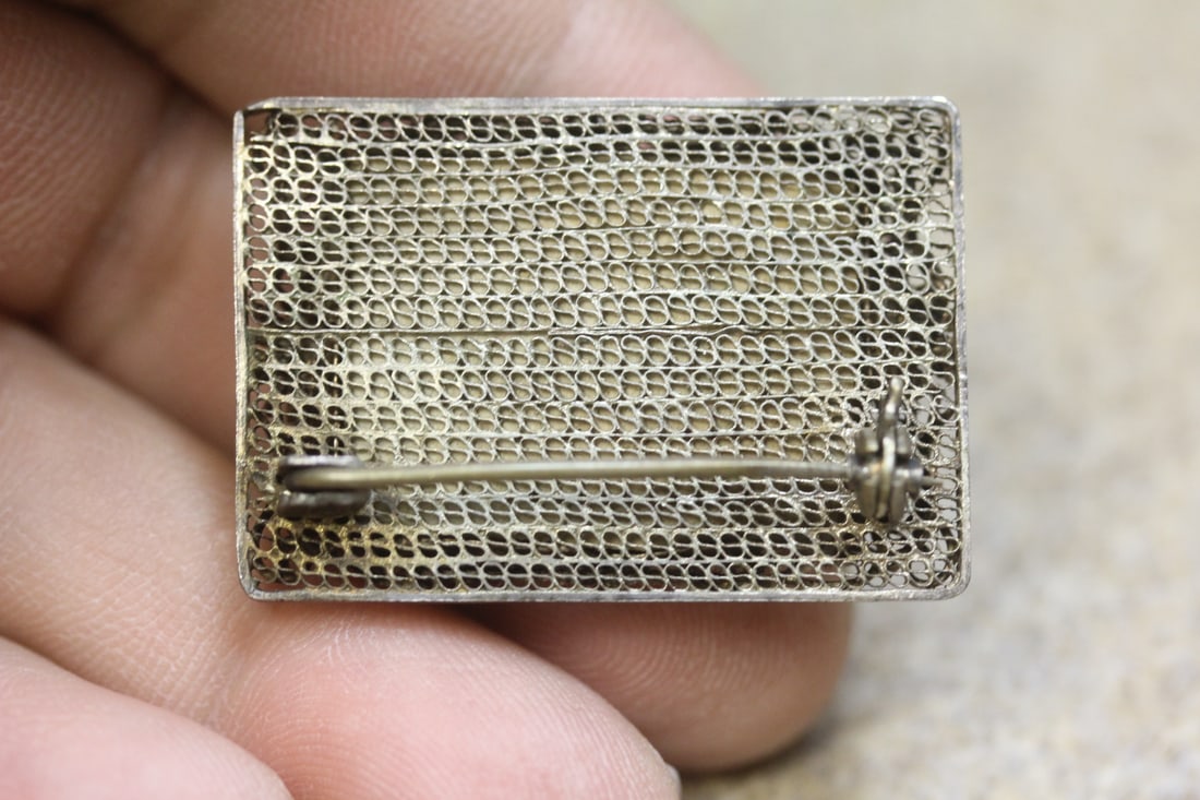 Early Chinese Bone and Filigree Pin or Brooch - 3