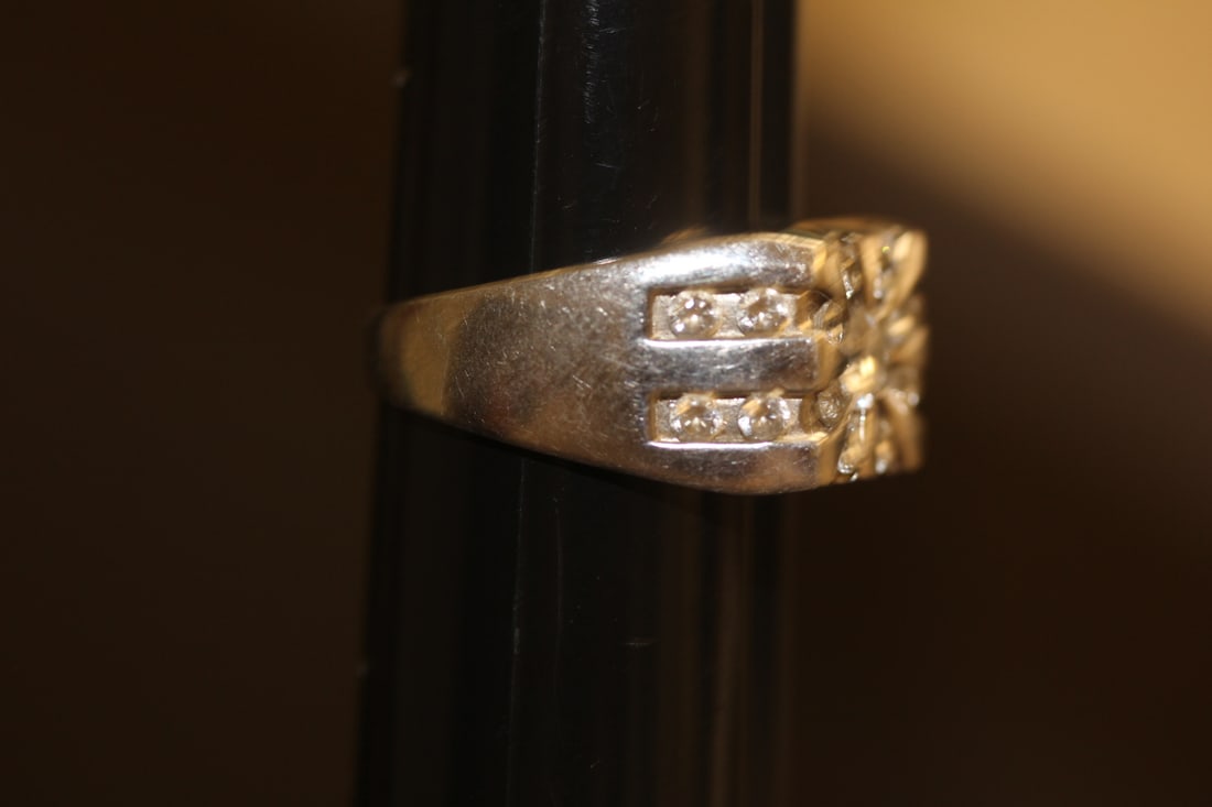 Marked 925 Sterling and Cz Men's Ring - 2