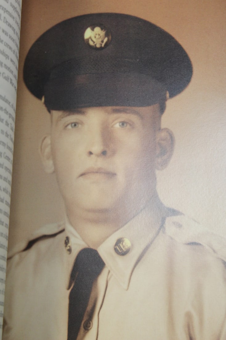 Book: American Soldier General Tommy Franks - 4