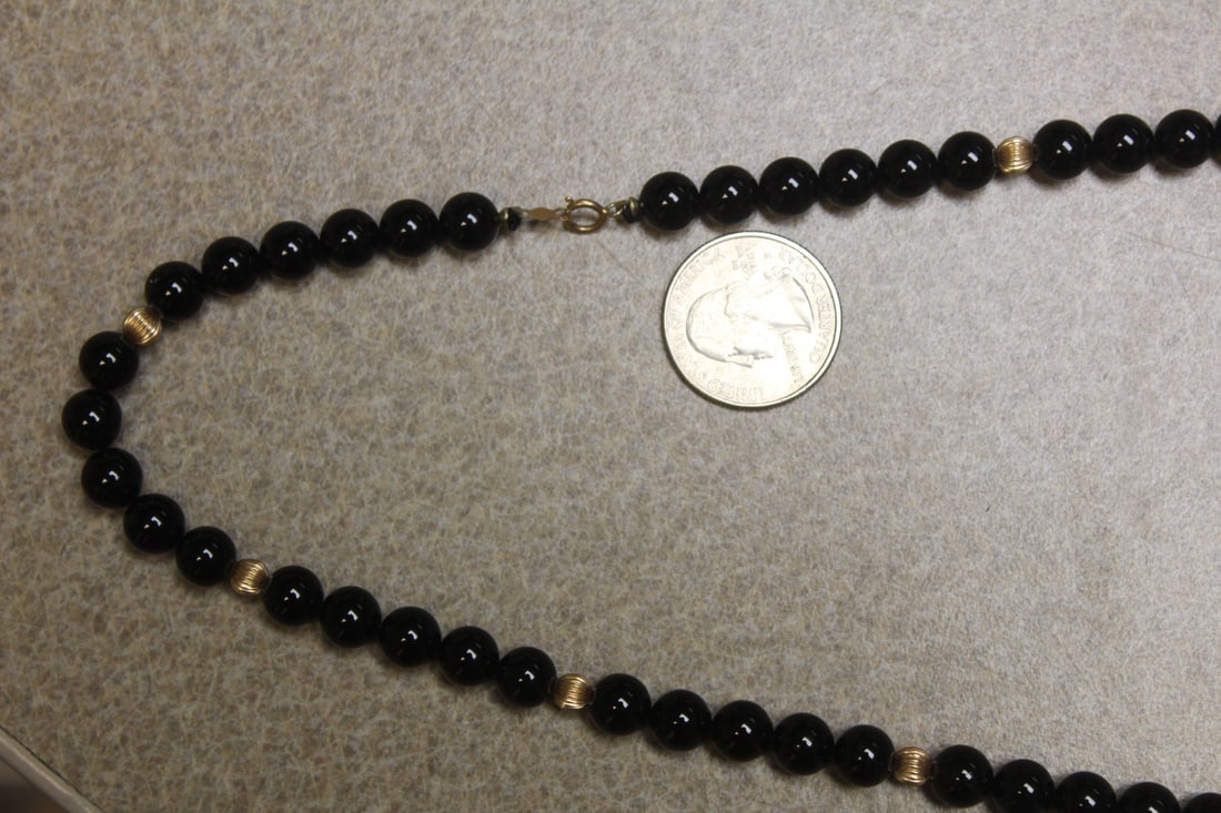 Onyx and Gold Necklace - 4