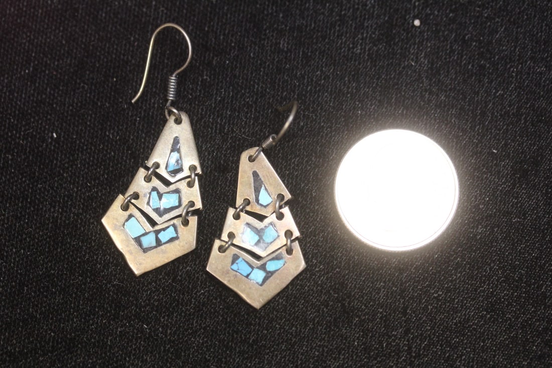 Sterling Inlaid Pair of Earrings - 5