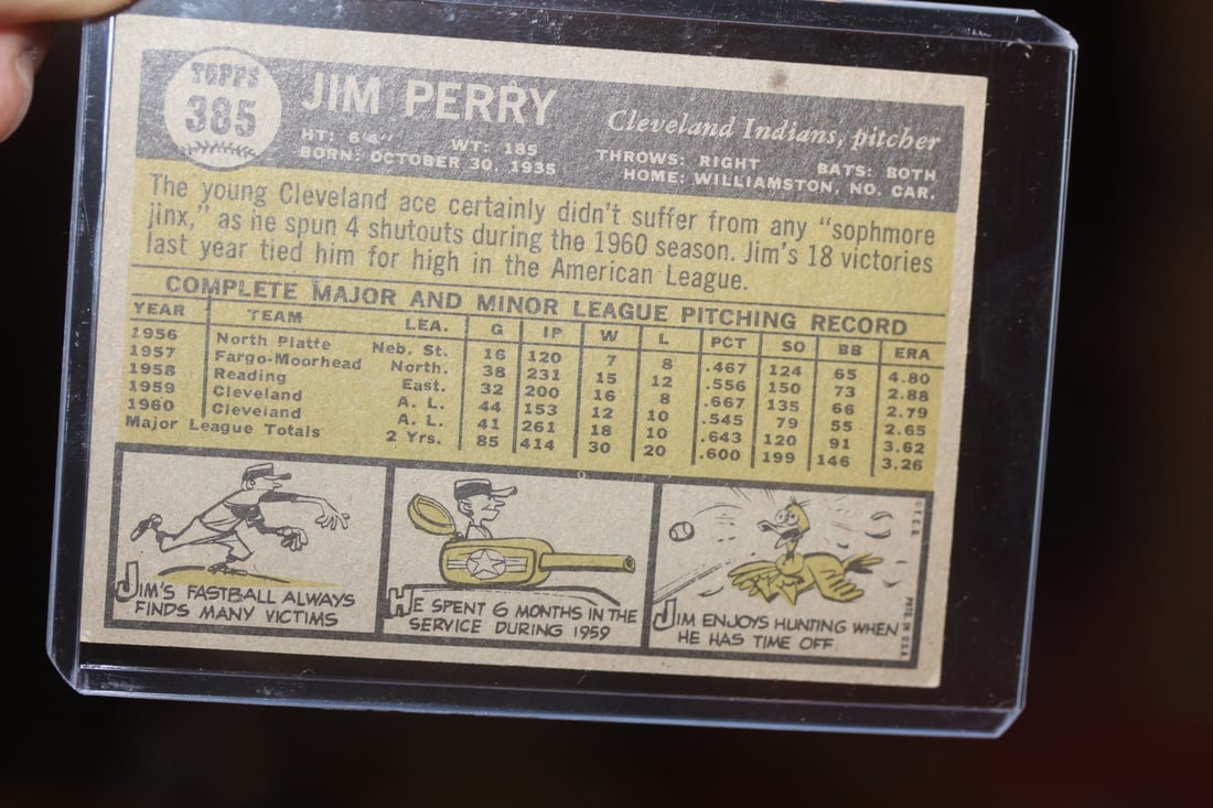 Jim Perry Baseball Card - 2