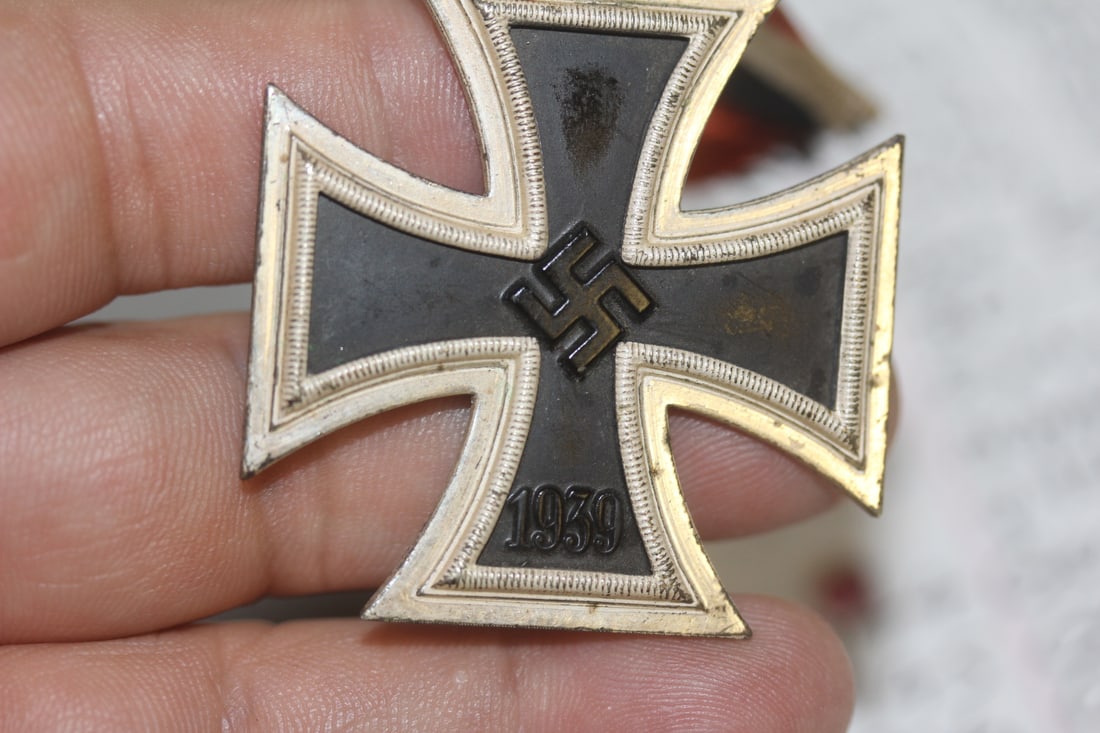 German WWII Pendant - 3
