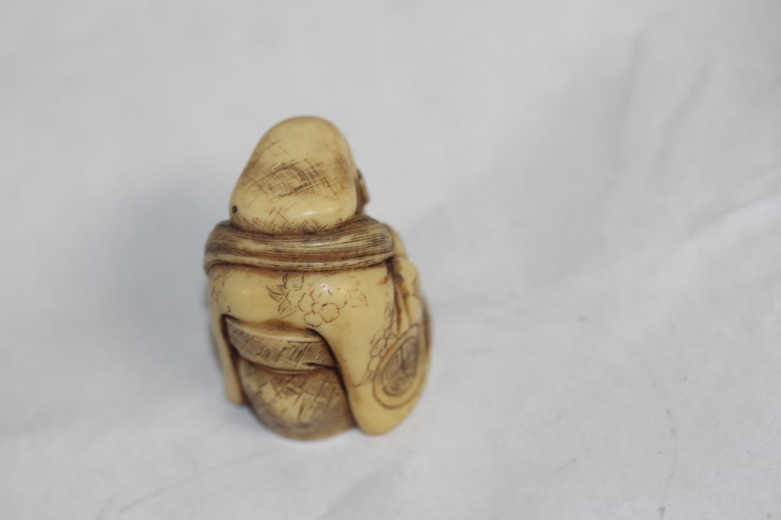 Vintage Japanese Resin Okimono - 4