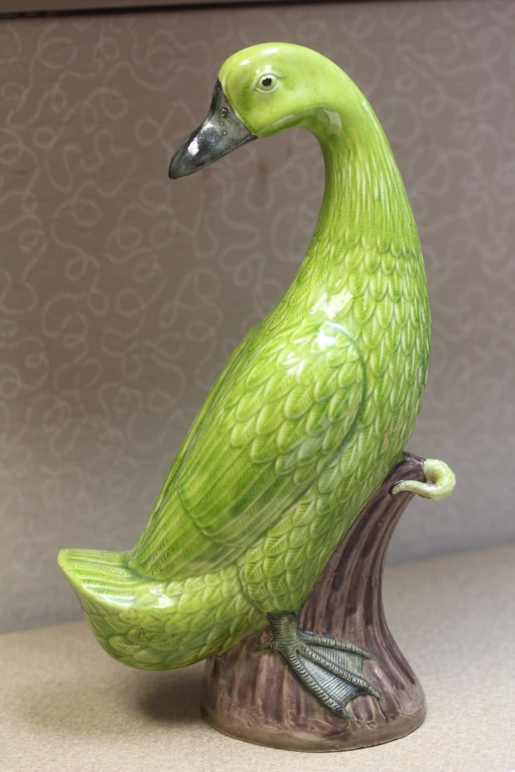 Duck figurine - 3