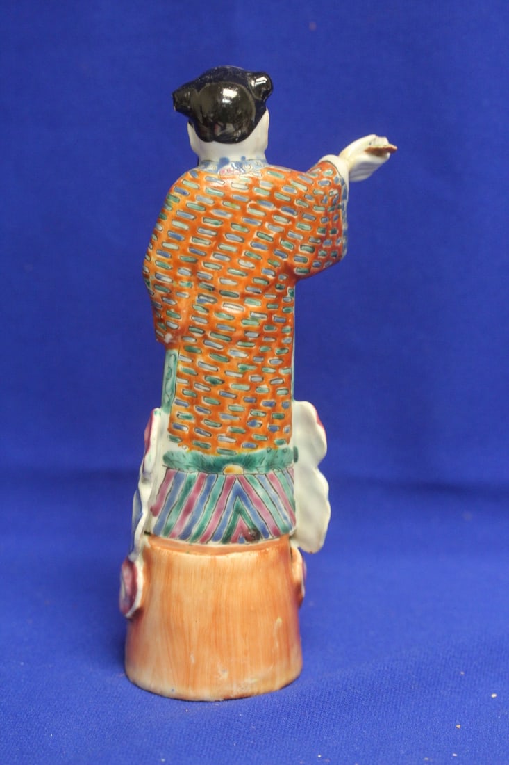 Vintage Chinese Porcelain Figure - 3