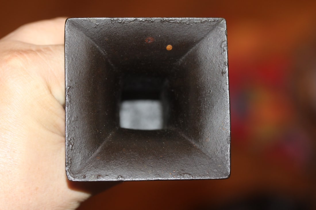 Chinese Gu shape Bronze Vessel - 6