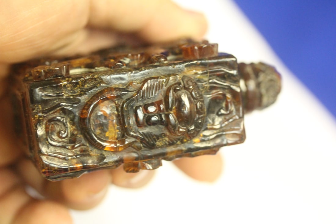 Real Tree Amber Chinese Snuff Bottle - 8