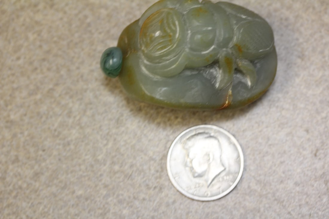Jade or Similar Hardstone Snuff Bottle - 8