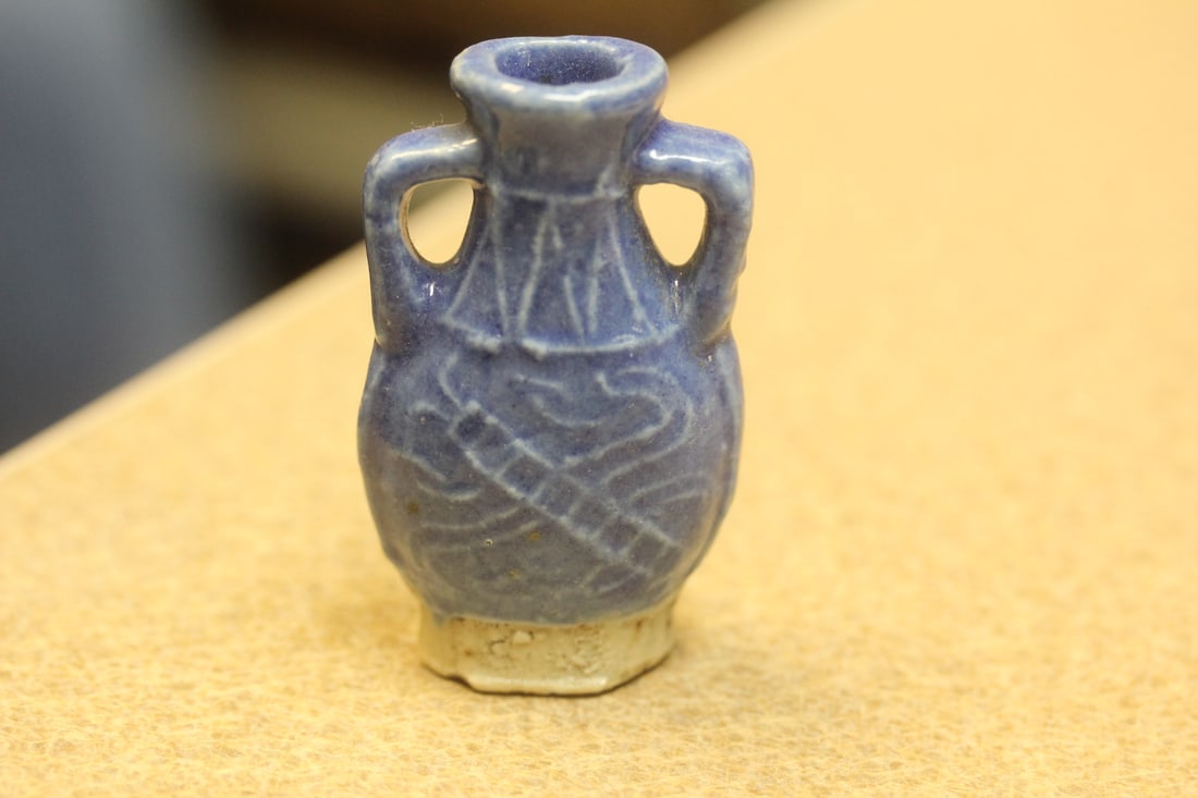 Antique Miniature Chinese Bisque Vase: 2 1/2" tall
