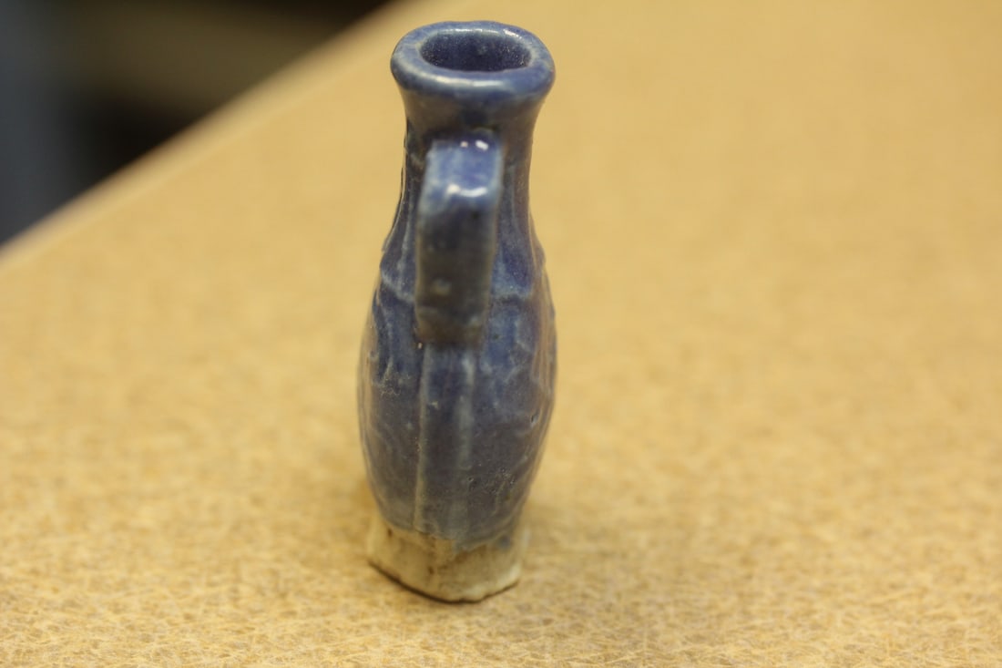 Antique Miniature Chinese Bisque Vase - 3