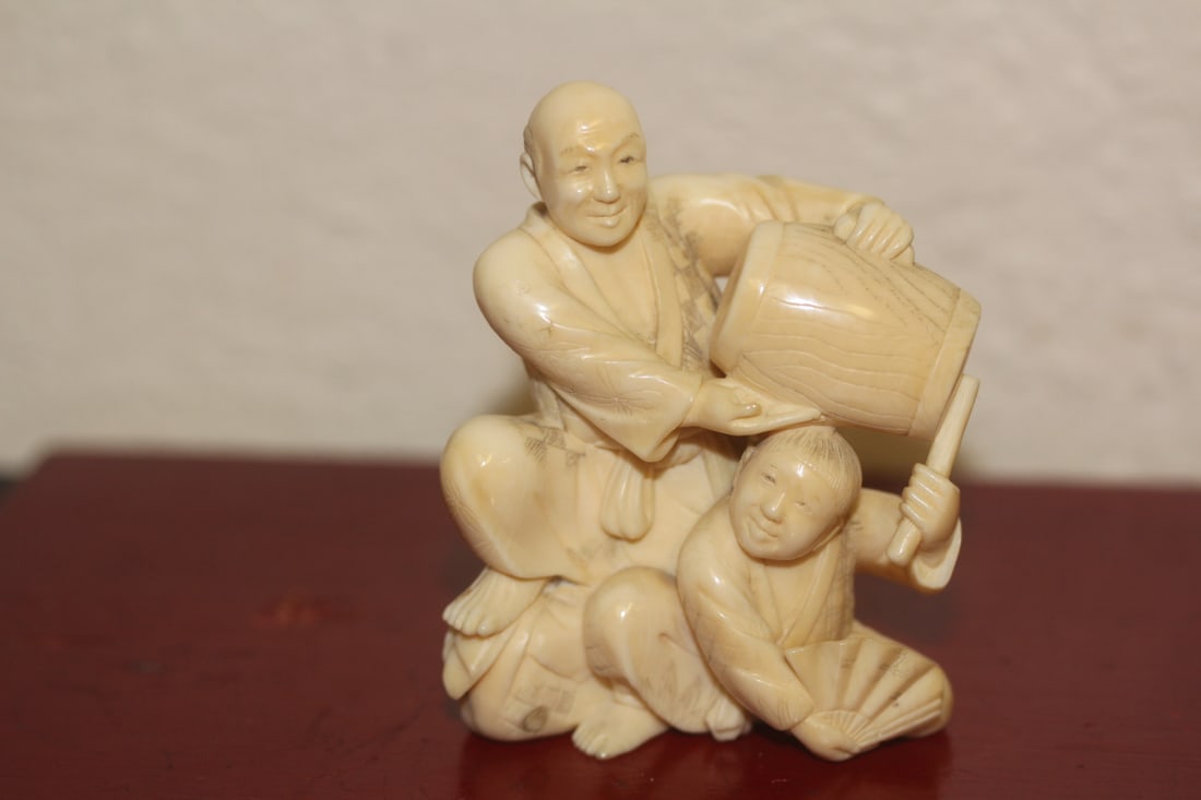 Antique Japanese B o n e Figurine - 2