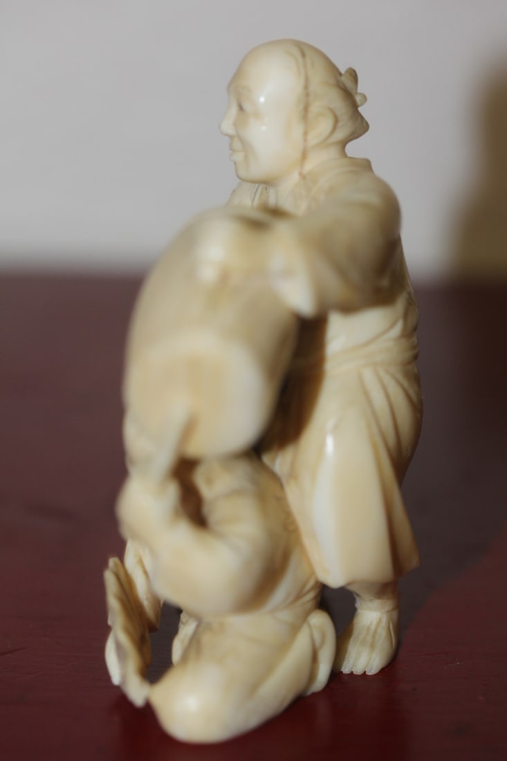 Antique Japanese B o n e Figurine - 3