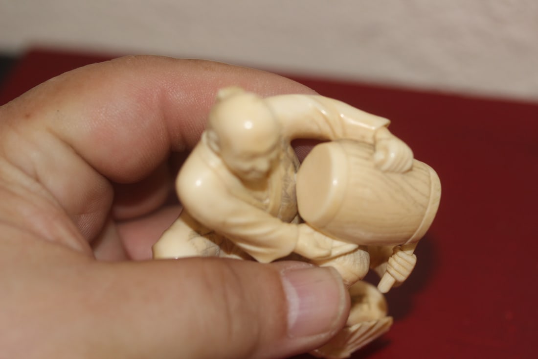 Antique Japanese B o n e Figurine - 7