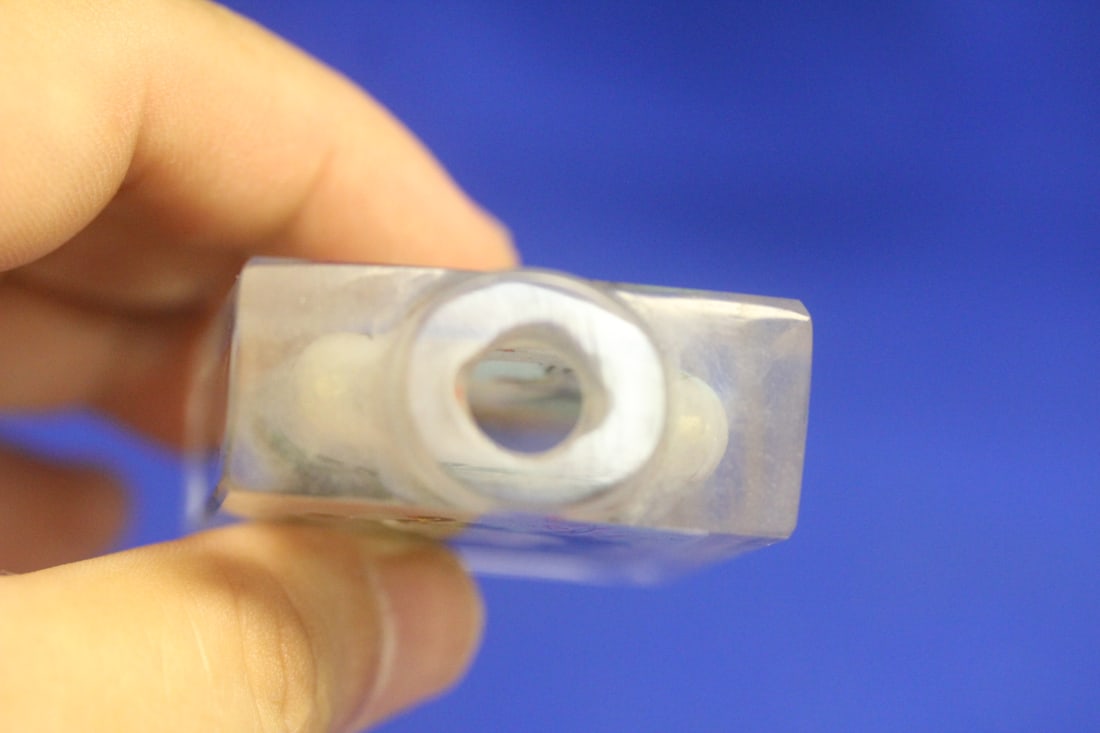 Chinese Crystal or Glass Snuff Bottle - 7
