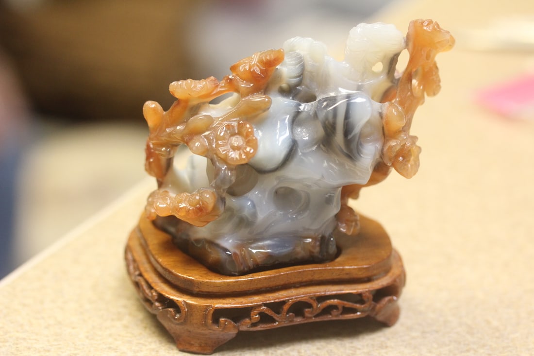 Chinese Agate Carving on Stand - 4