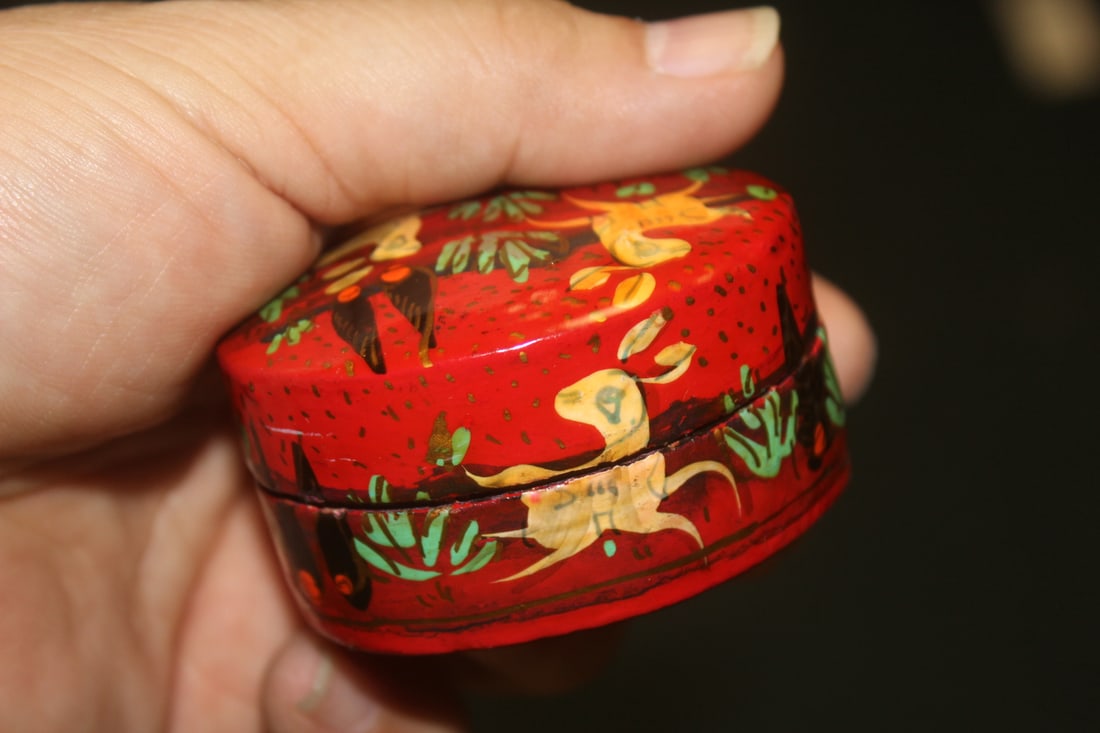 Hand Painted Lacquer Box - 4