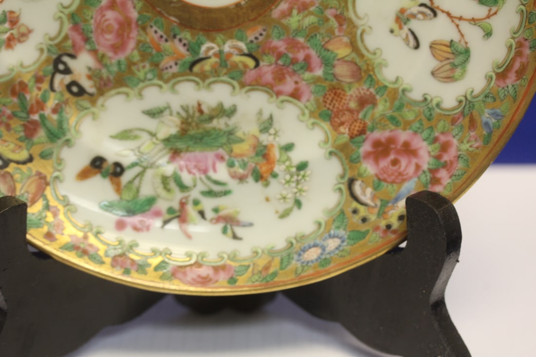 Antique Chinese Rose Medallion Plate - 2