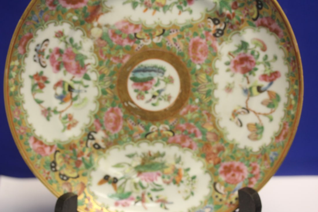 Antique Chinese Rose Medallion Plate - 3