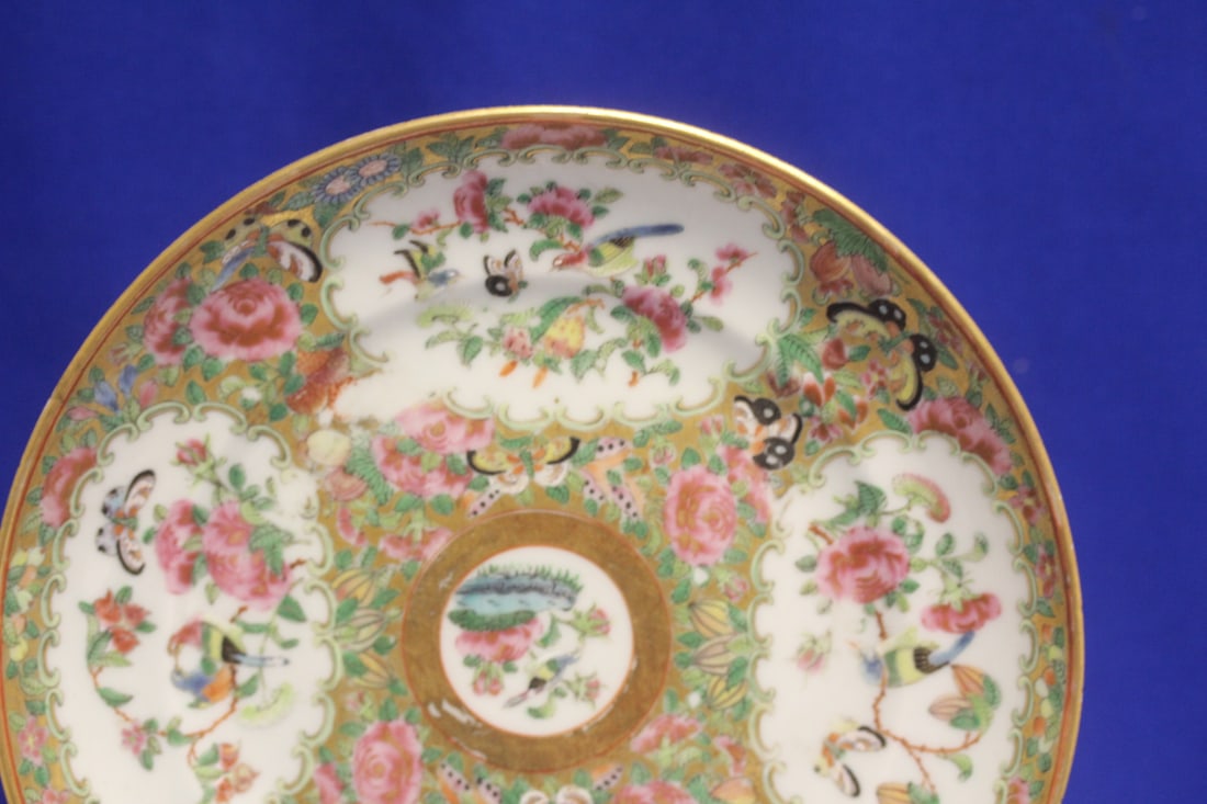 Antique Chinese Rose Medallion Plate - 4