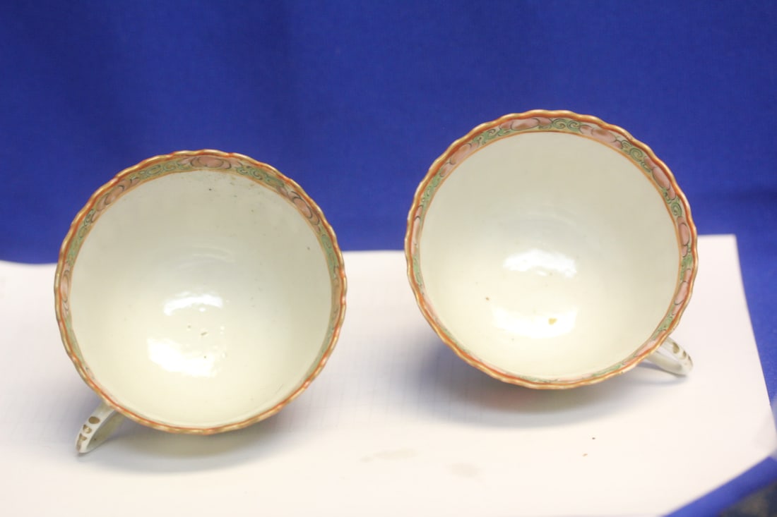 Lot of 2 Chinese Rose Medallion Cups - 4