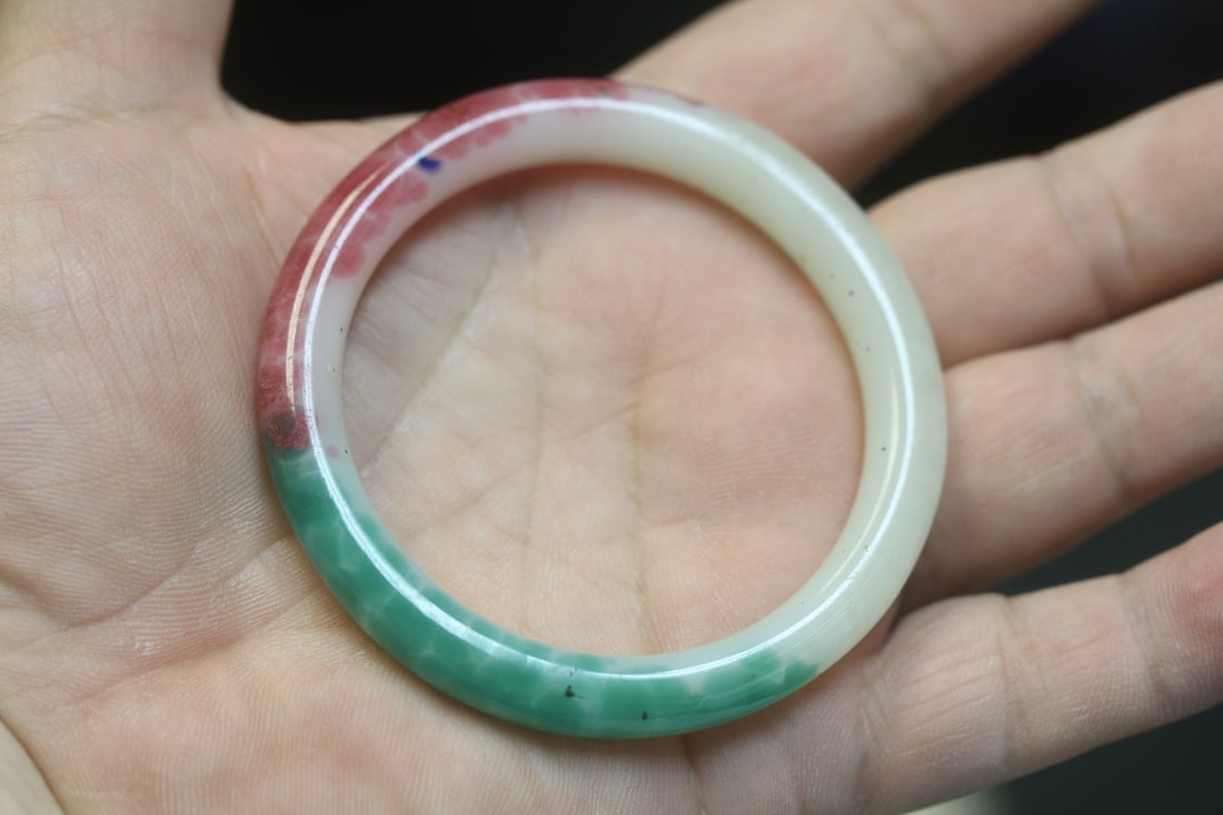 Antique Chinese Peking Glass Bangle Bracelet: late 1800's to early 1900's - inside diameter: 2 inches