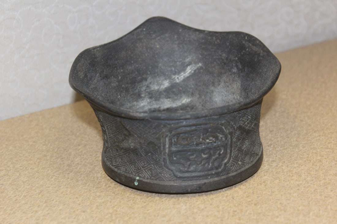 Antique Chinese Bronze Silk Iron - 4