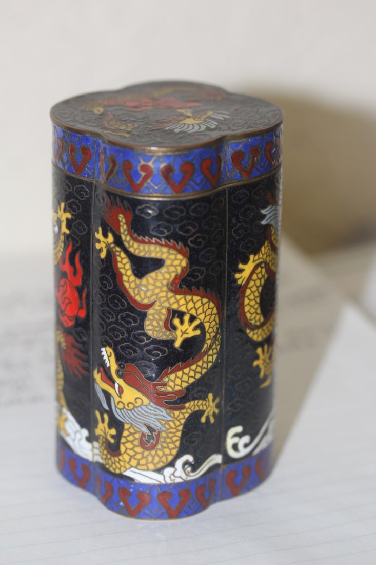 Chinese Dragon Motief Cloisonne Box - 3