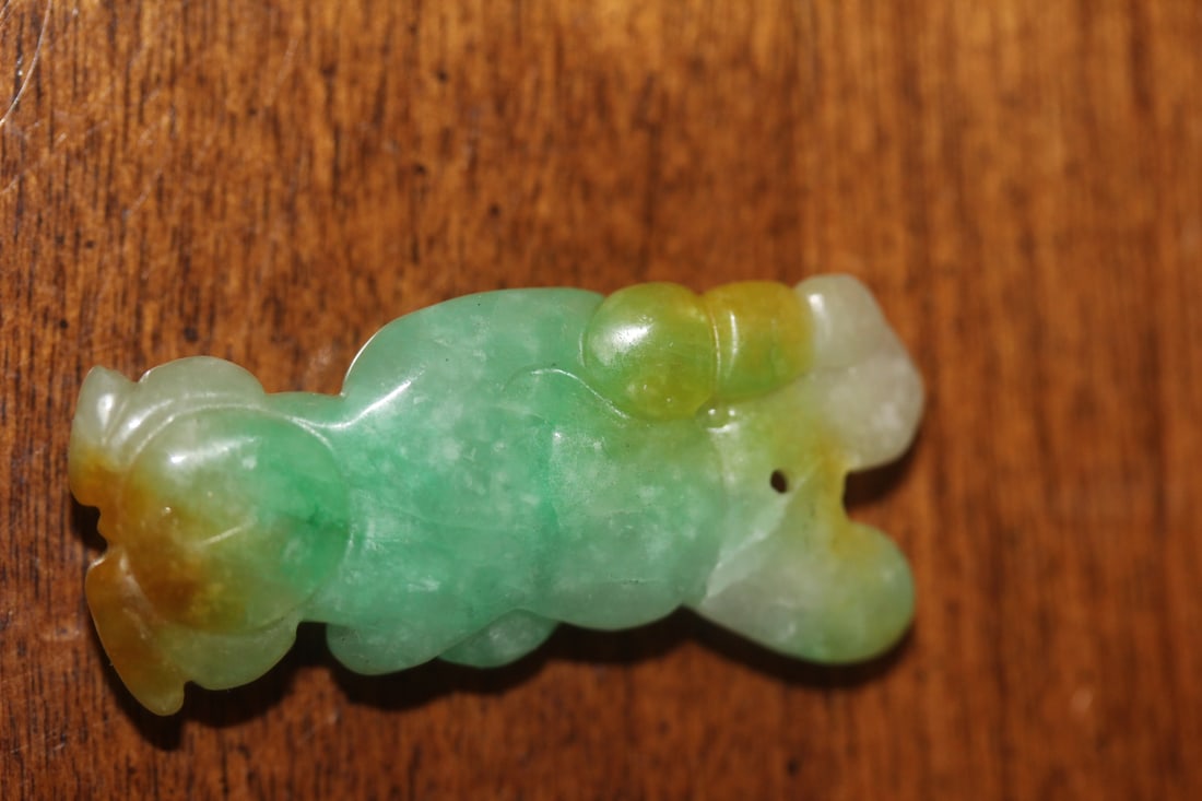 Chinese Jadeite Buddha Pendant - 2
