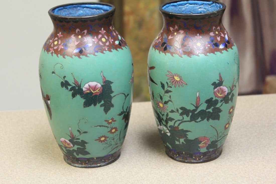 Pair of Japanese Cloisonne Vases - 2